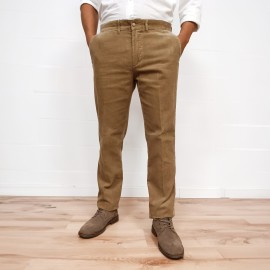 Pantalones y Vaqueros	 Pantalón chino pana para hombre