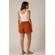 Pantalón corto mujer tachuelas