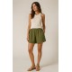 Pantalón corto mujer tachuelas