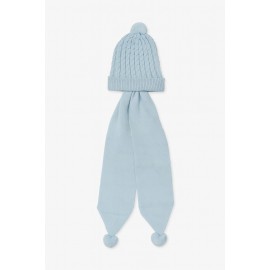Gorro de trenzas con bufanda