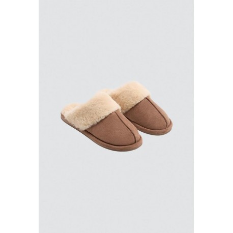 Zapatilla costura mujer Ysabel Mora