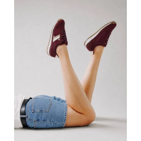 Deportiva cordones antelina XTI mujer