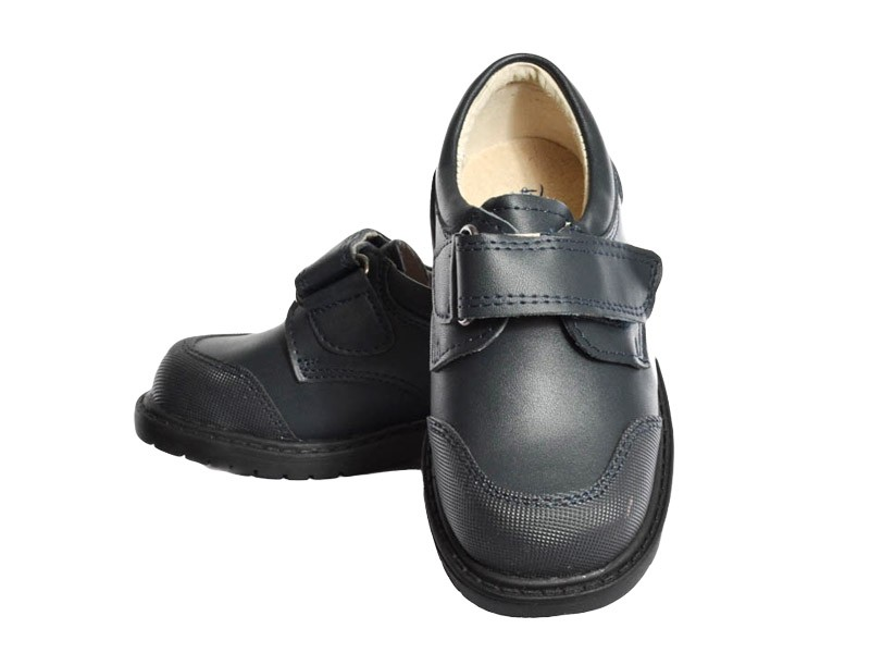 zapato de colegio con velcro
